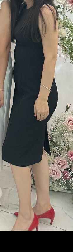Платья, женская одежда