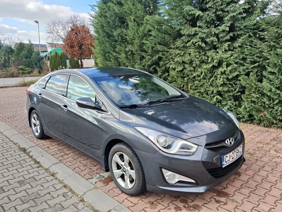 Hyundai i40 2.0 Benzina, inmatriculat, incalzire scaune, 8 roti