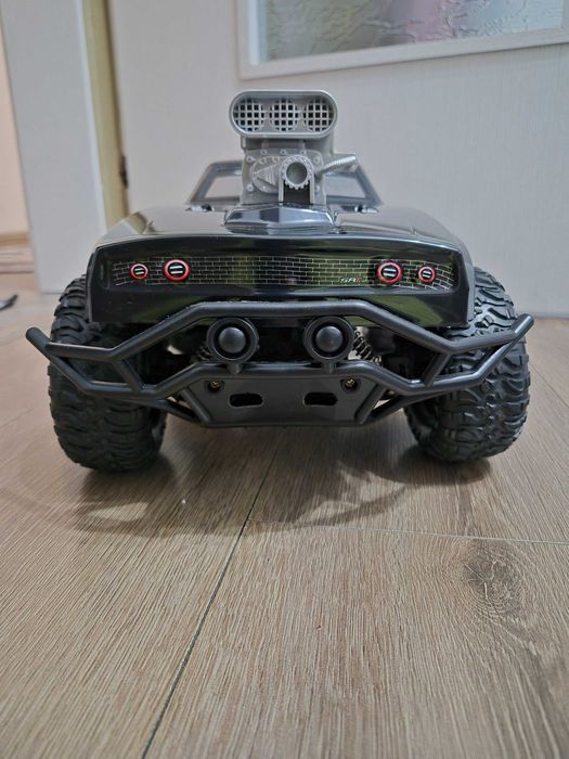 Кола с дистанционно