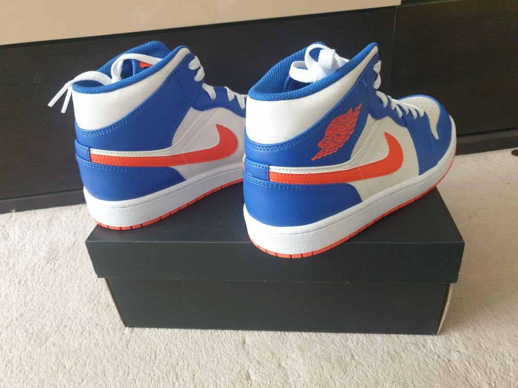 Jordan 1 Mid Knicks