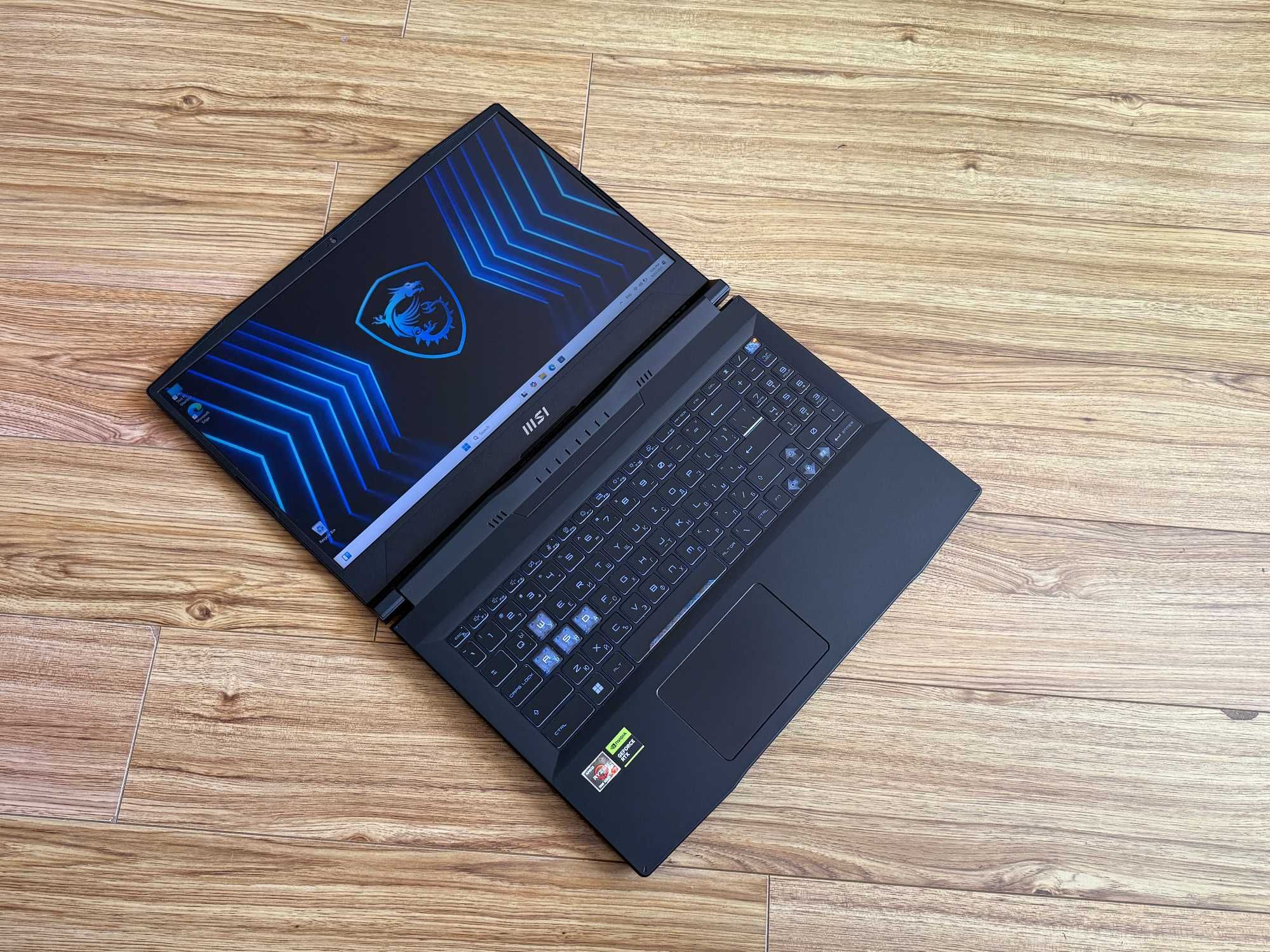 144Hz MSI Bravo`Ryzen 7-7735HS/RTX 3050-6GB/32GB DDR5/1TB NVMe/FHD IPS