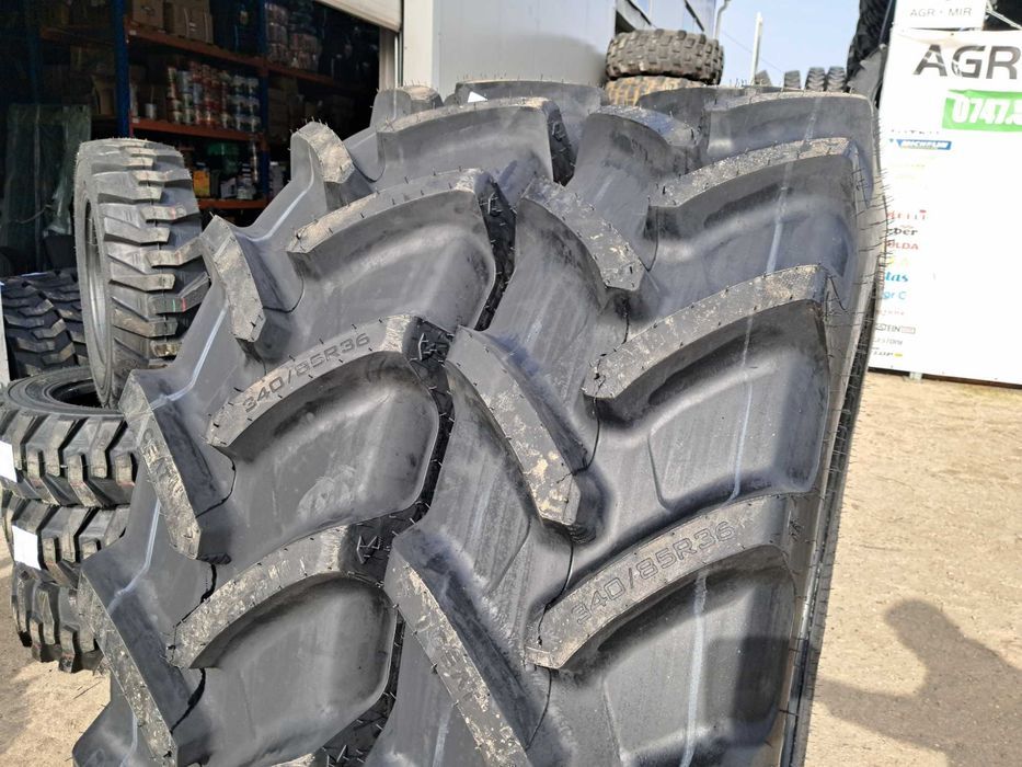 Cauciucuri noi 340/85 R36 CEAT anvelope 13.6R36 radiale tractor FIAT