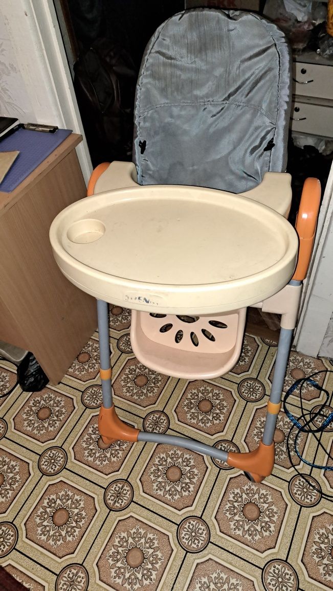 Столик стул для кормления