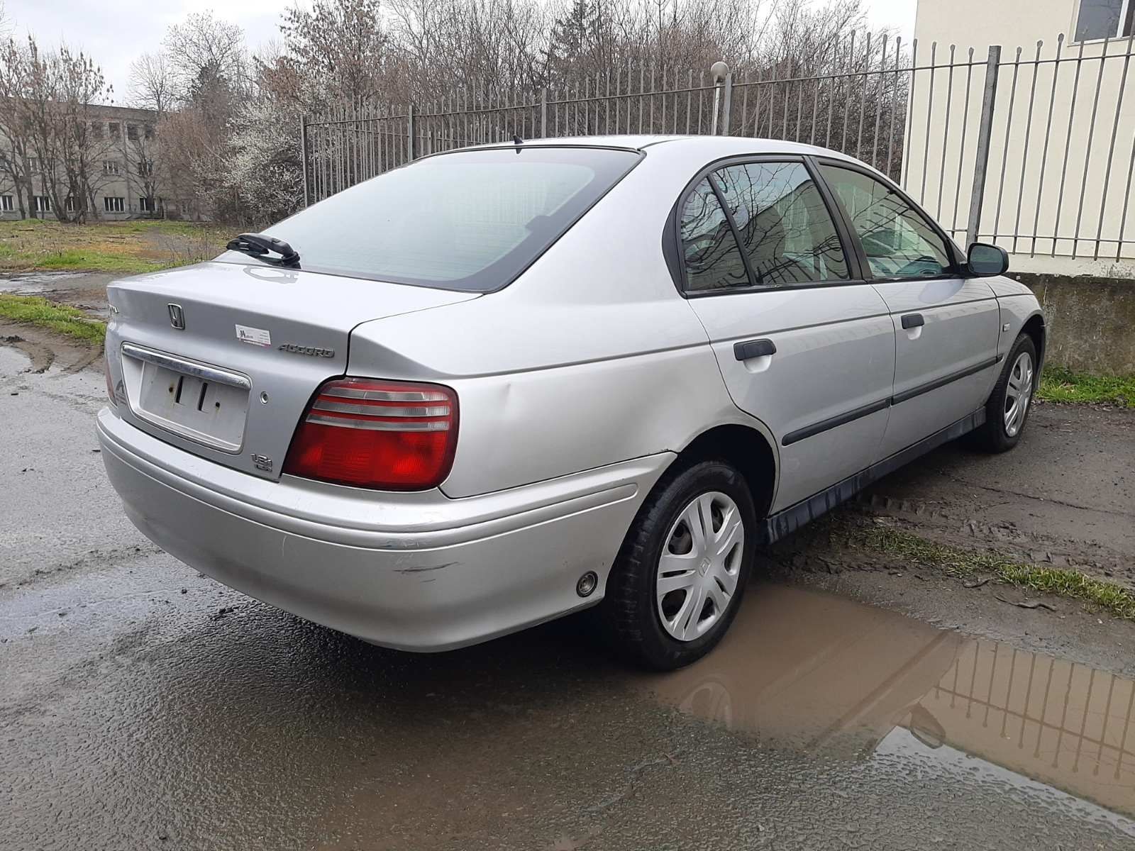 Honda accord 1.8i LS