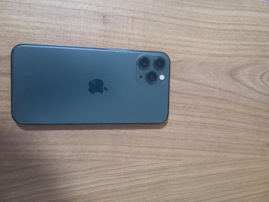 Продавам İphone 11 pro