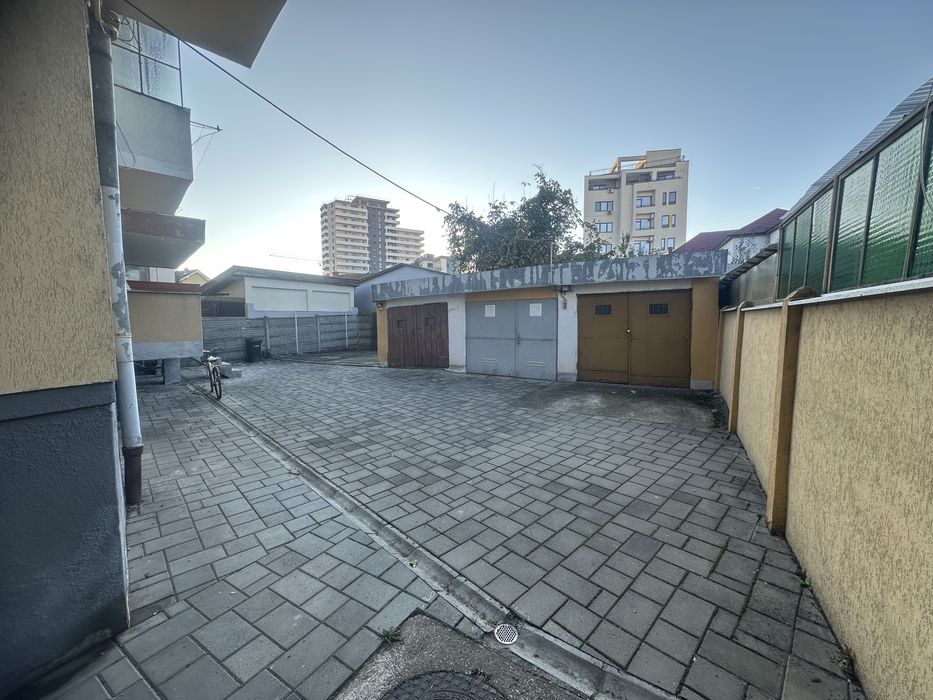 Apartament cu 3 camere si garaj, mobilat si utilat, ultracentral