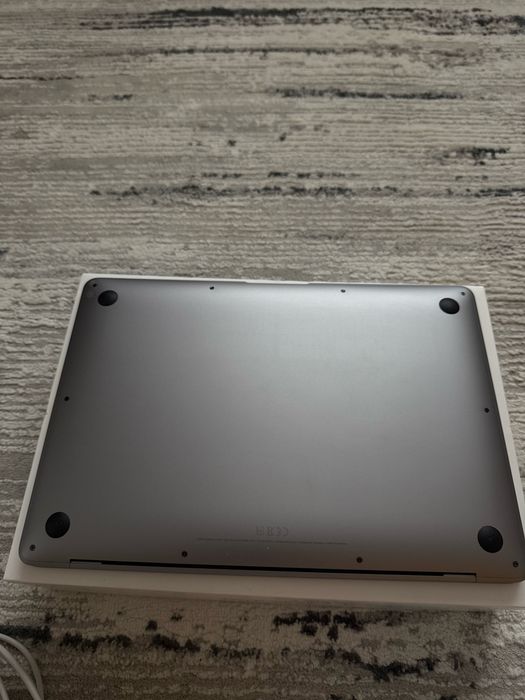 MacBook Air 2020 1.1 GHz Quad-Core Intel Core i5