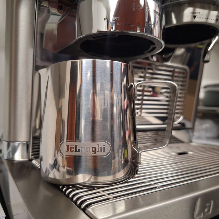 Еспресо Кафе машина Delonghi Prestigio LA Specialista