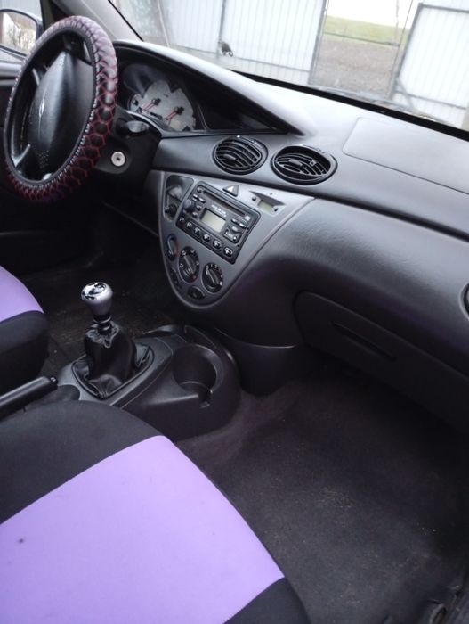 Vînd Ford focus 1,8 turbo diesel 2000