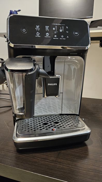 Espressor automat Philips EP2235/40