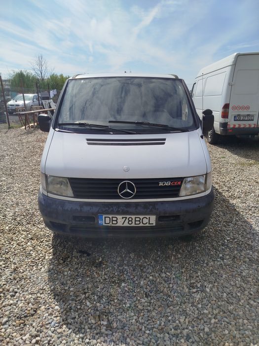 Vând Mercedes vito 2003