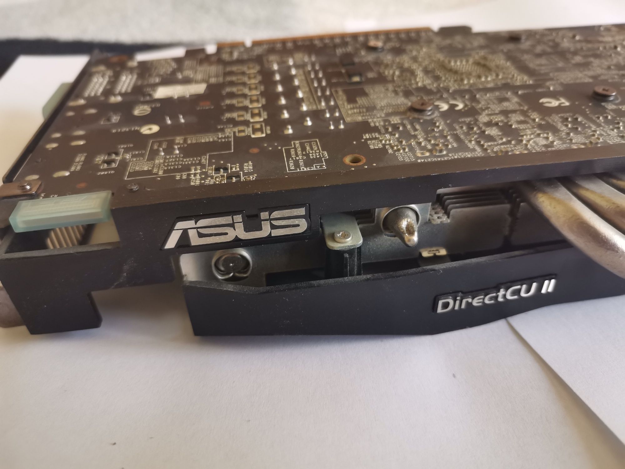 Видеокарта asus radeon r9 270x 2gb ПЕРФЕКТНО СЪСТОЯНИЕ