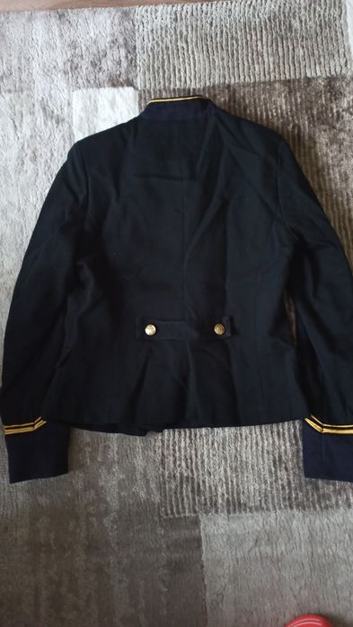 Sacou negru cu albastru închis