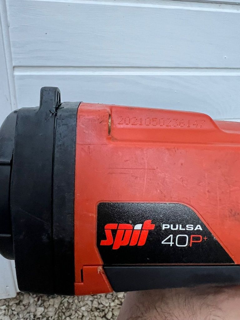 Pistol cuie spit pulsa P40