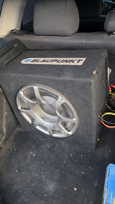 Blaupunkt , бас каса +усилвател комплект