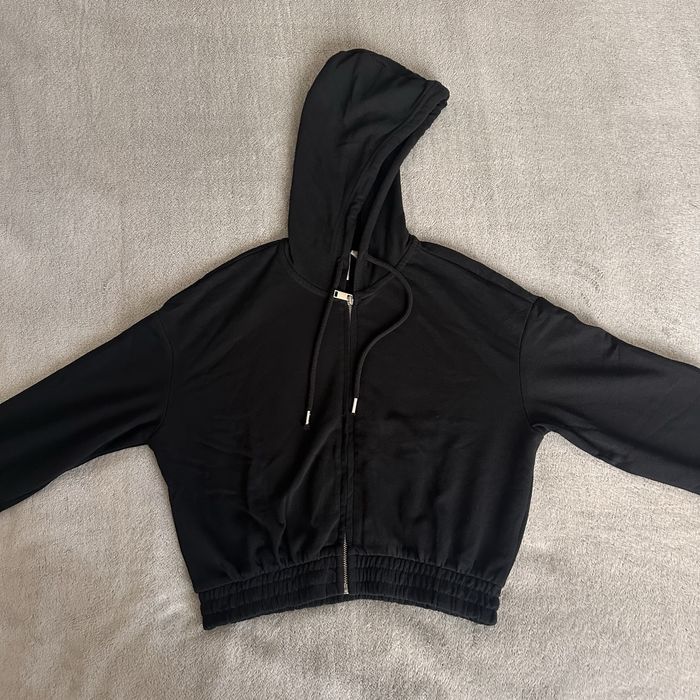 Суичъри - Nike air, H&M, Bershka