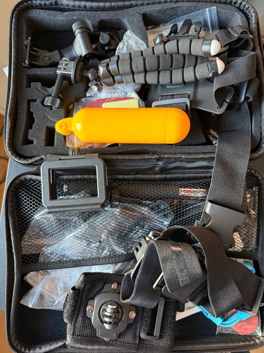 GoPro Hero 7 Black - multe accesorii