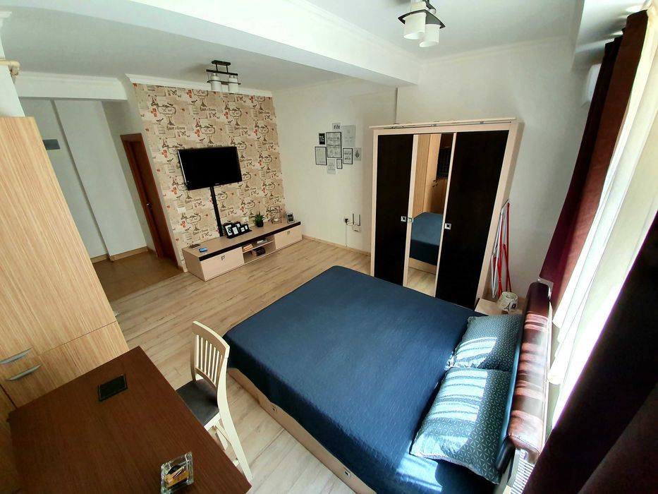 Garsoniera Mamaia centru Solid Residence cu parcare