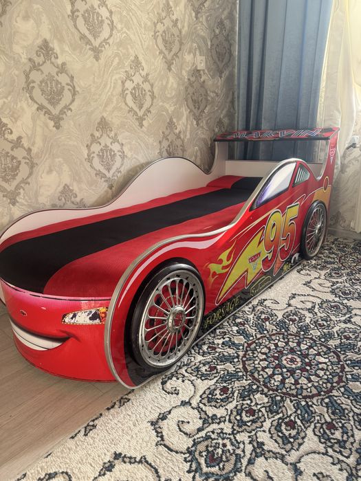 Detski mowinali krovat sotiladi