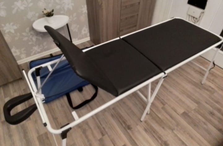 Masa pliabila metalica pentru cabinete