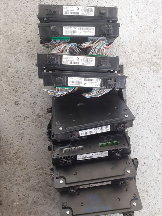 Calculator Modul Unitate Confort BSI Imobilizator Renault Scenic 3 1.5