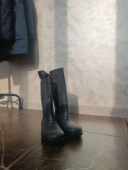 Резиновые ботинки 41р