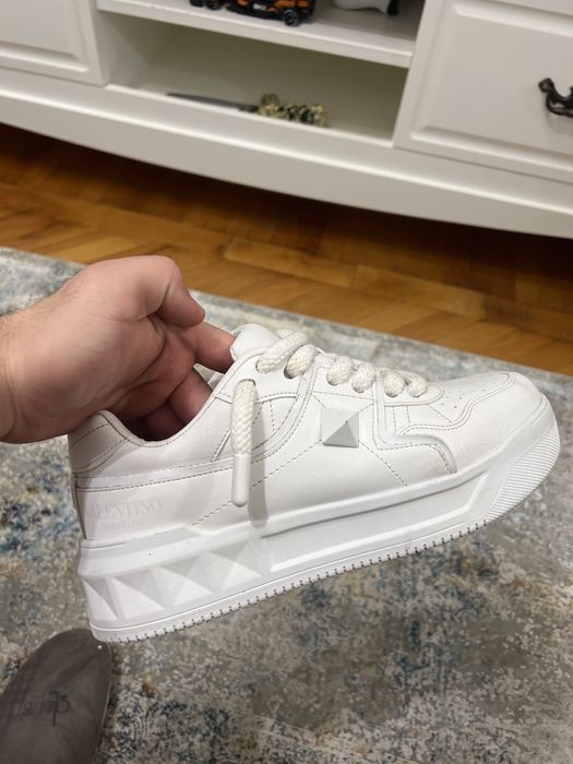 Valentino Garavani One Stud