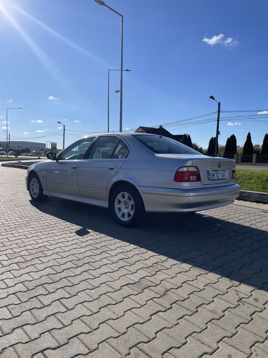 BMW E39, 520i, an 2002 Facelift