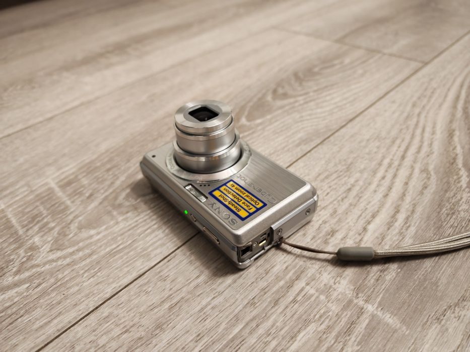 Sony CyberShot DSC-S950 (aparat foto / video)