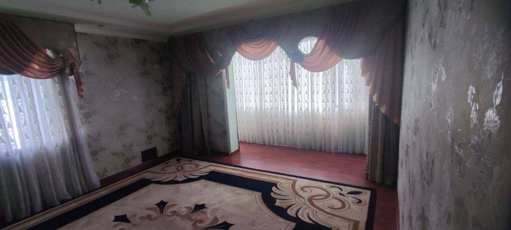 Сдается 2 ком Ганга, Абай Круг. Ресторан Диван. Кв лучше чем в фото