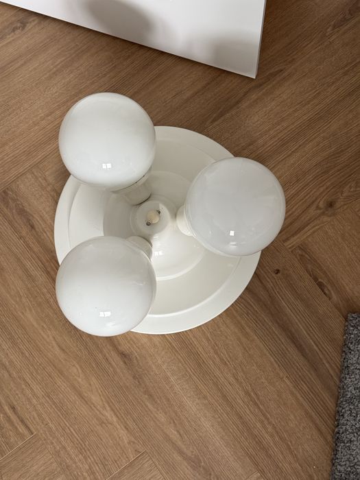 Plafoniera cu 3 globuri,  35cm diametru total