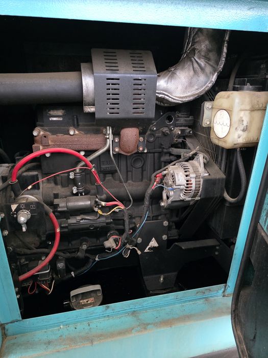Generator Aggreko 36kw motor Mitsubishi
