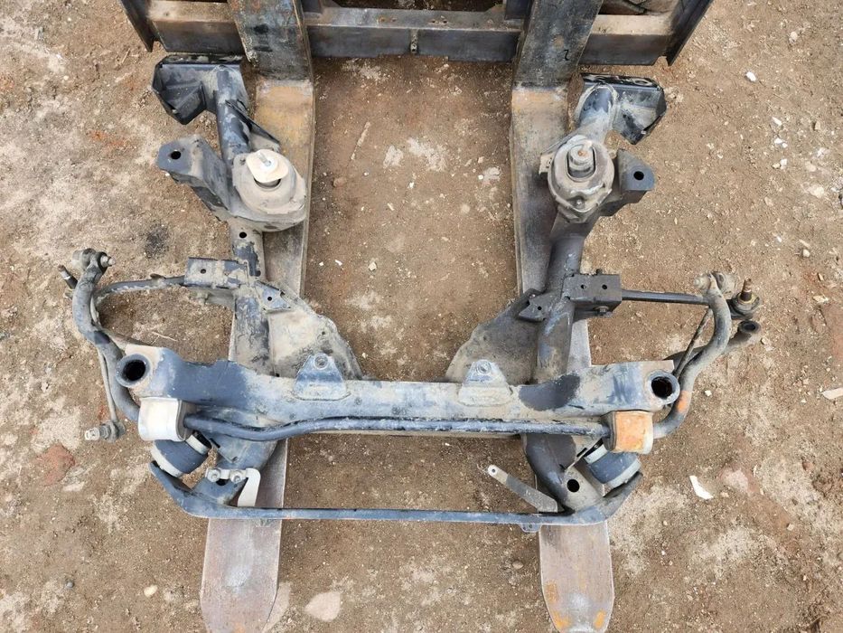 Jug Cadru Motor Bmw X3 E83 Intact Fara Accident Jug Motor Bmw - Dezmembrari Arad