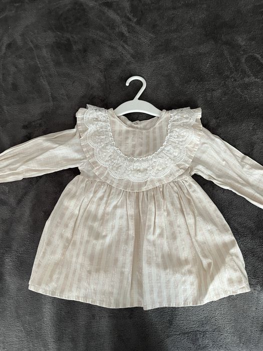 Бебешки рокли и ромпър