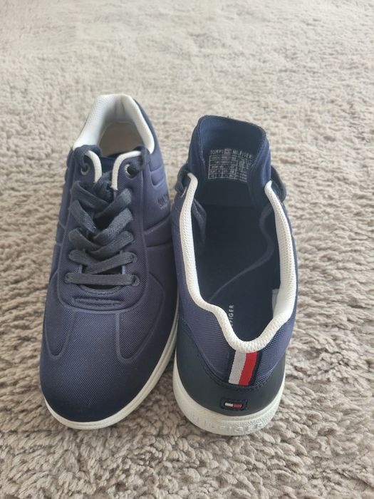 Adidasi Tommy Hilfiger