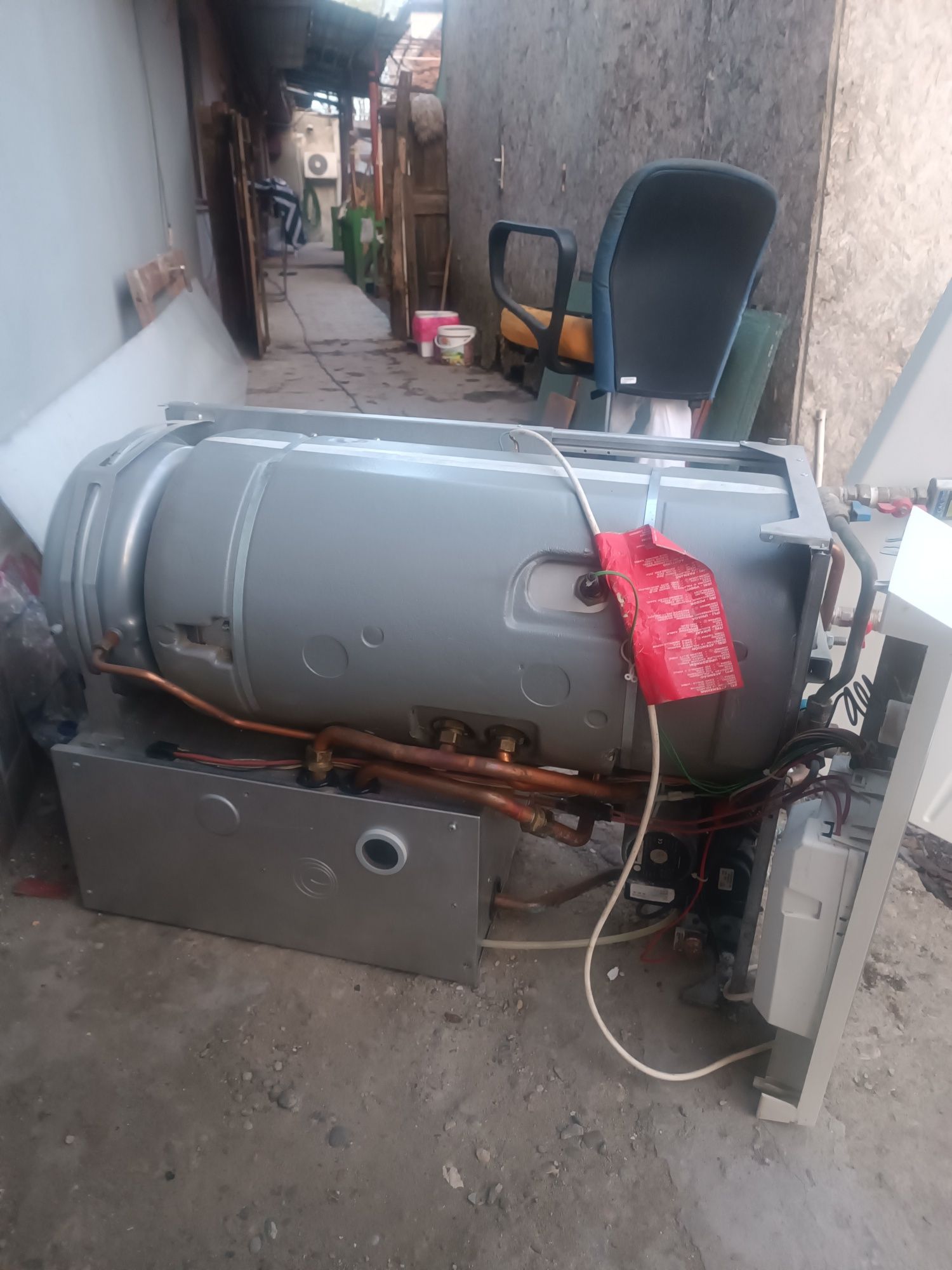 Centrală termică cu boiler incorporat IMMERGAS – ZEUS (24-28 kW)