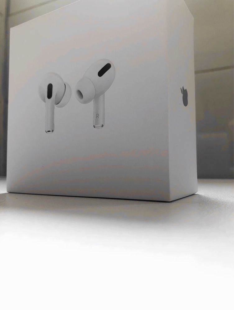 AirPods Pro MagSafe