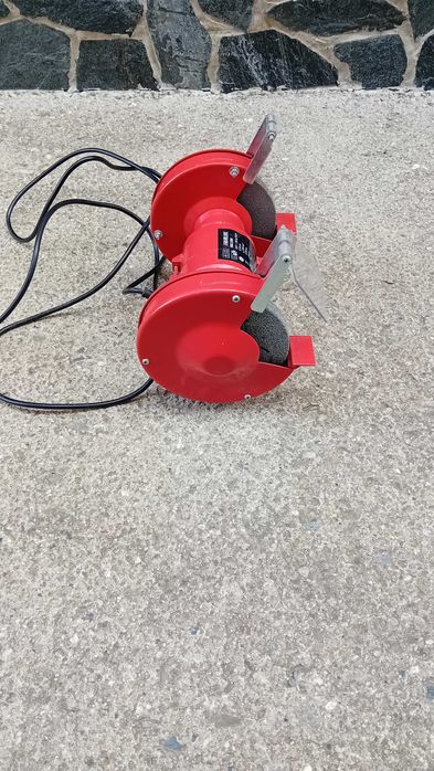 Продавам електрически Шмиргел