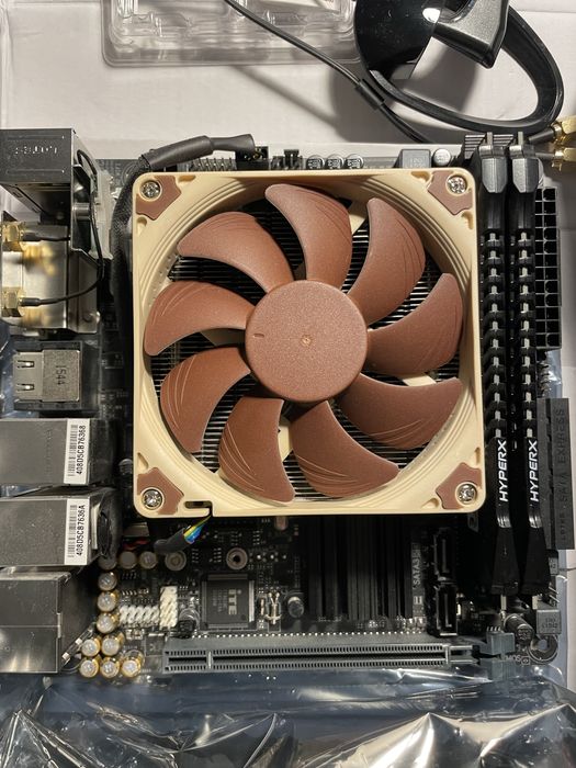 kit intel i5-6600 + gigabyte itx h170nwifi + 16GB DDR4 + Noctua NH-L9i