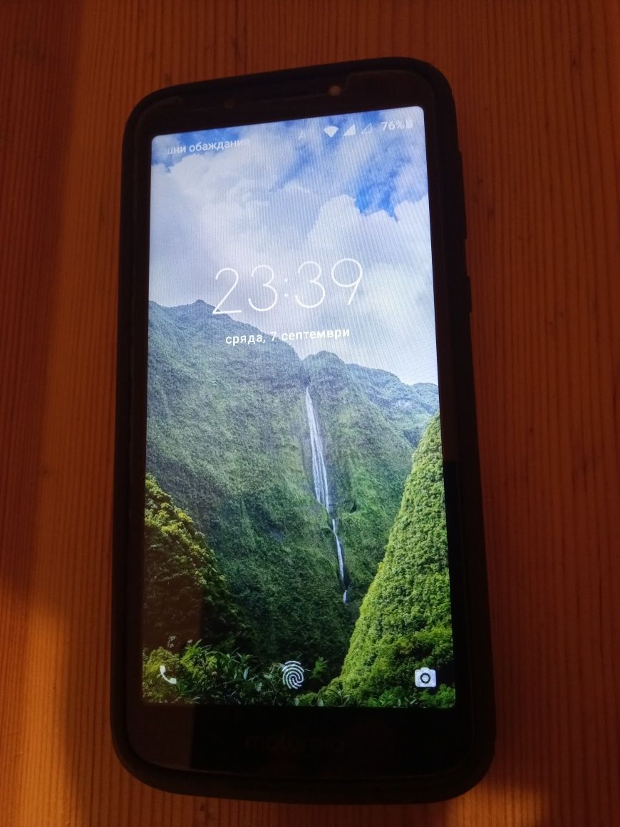 Motorola moto e5