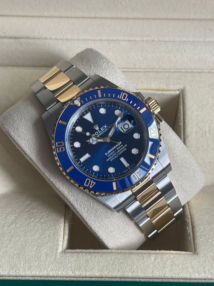 Часовник Rolex Submariner Date 41 Blue Dial 18K Yellow Gold