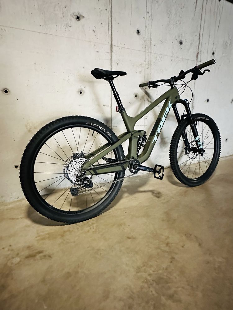 Trek Slash 9.7 Gen 5 – 2023, Enduro, Карбон, 29’’