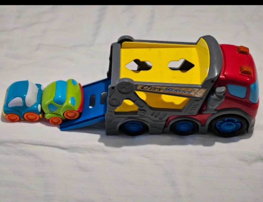 Camion cu 2 masinute