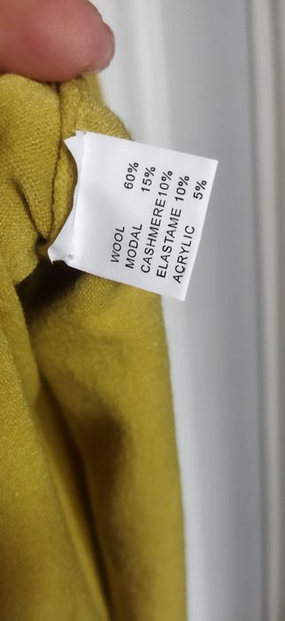 Дамска блуза и шал