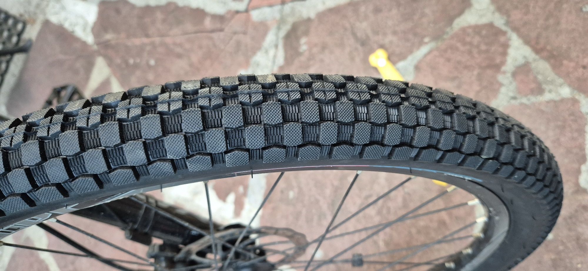 Алуминиев велосипед XC Carrera Kraken 26 L хидравлични дискови