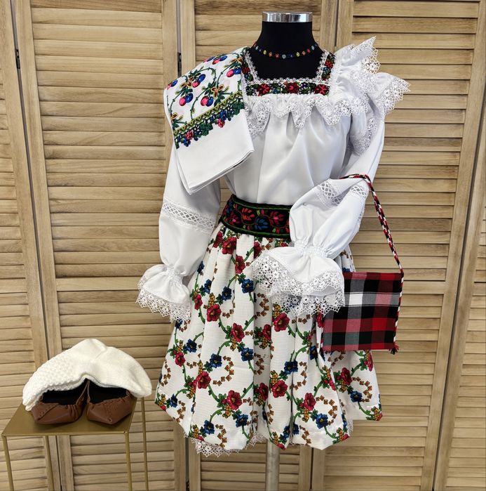Costum traditional de Maramures pentru femei set complet