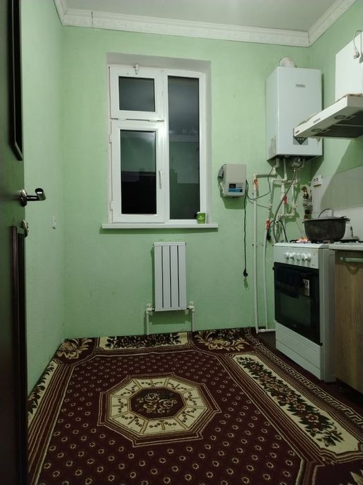 2 хонали уй сотилади . Бўстон шахрида