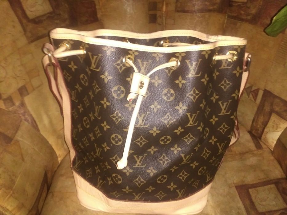 Стилни дамски чанти,, LOUIS VUITTON"за стилни дами уважаващи марката!