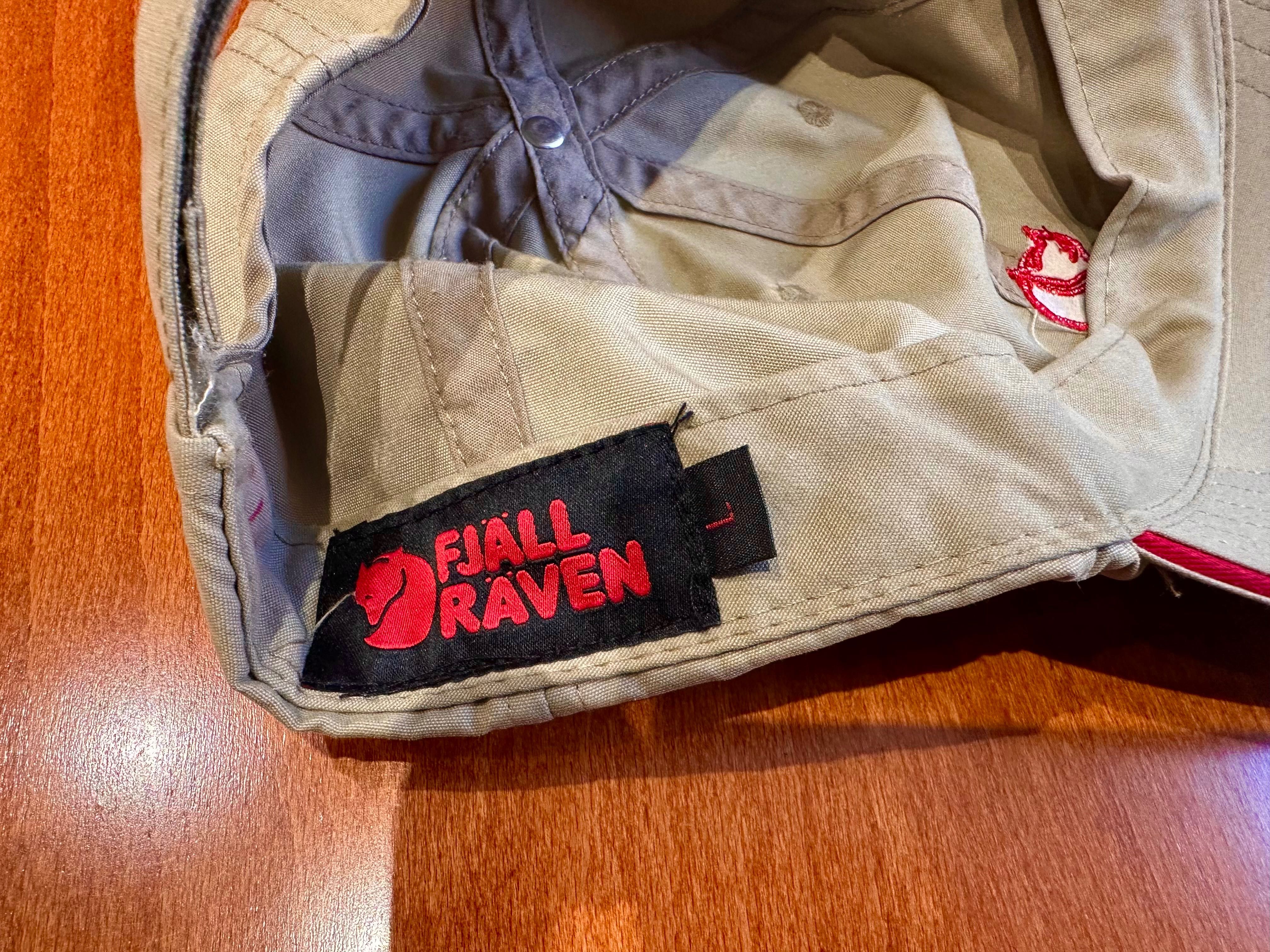 Fjall Raven шапка с козирка L
