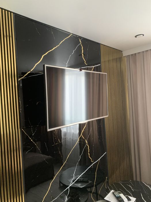 Телевизор Настенный